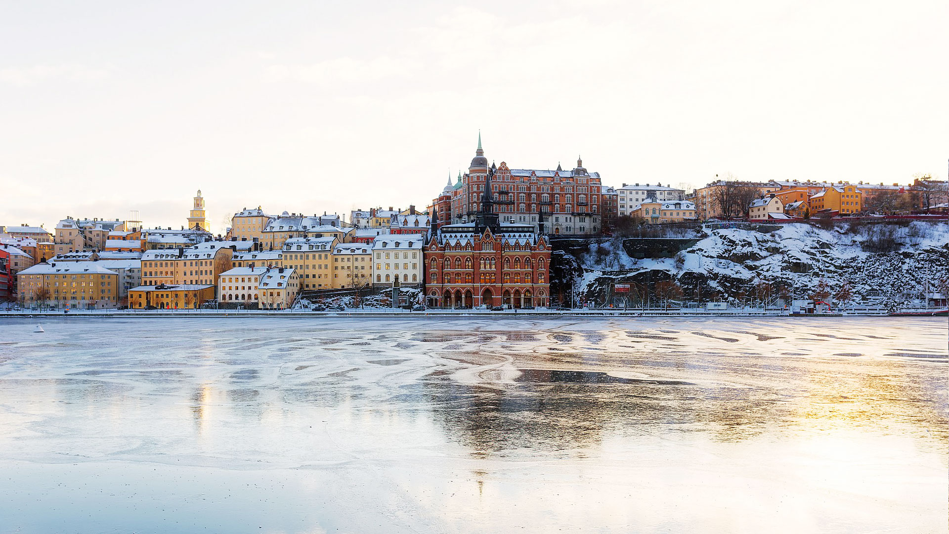 Landskapsvy av södra Stockholm i vintertid.