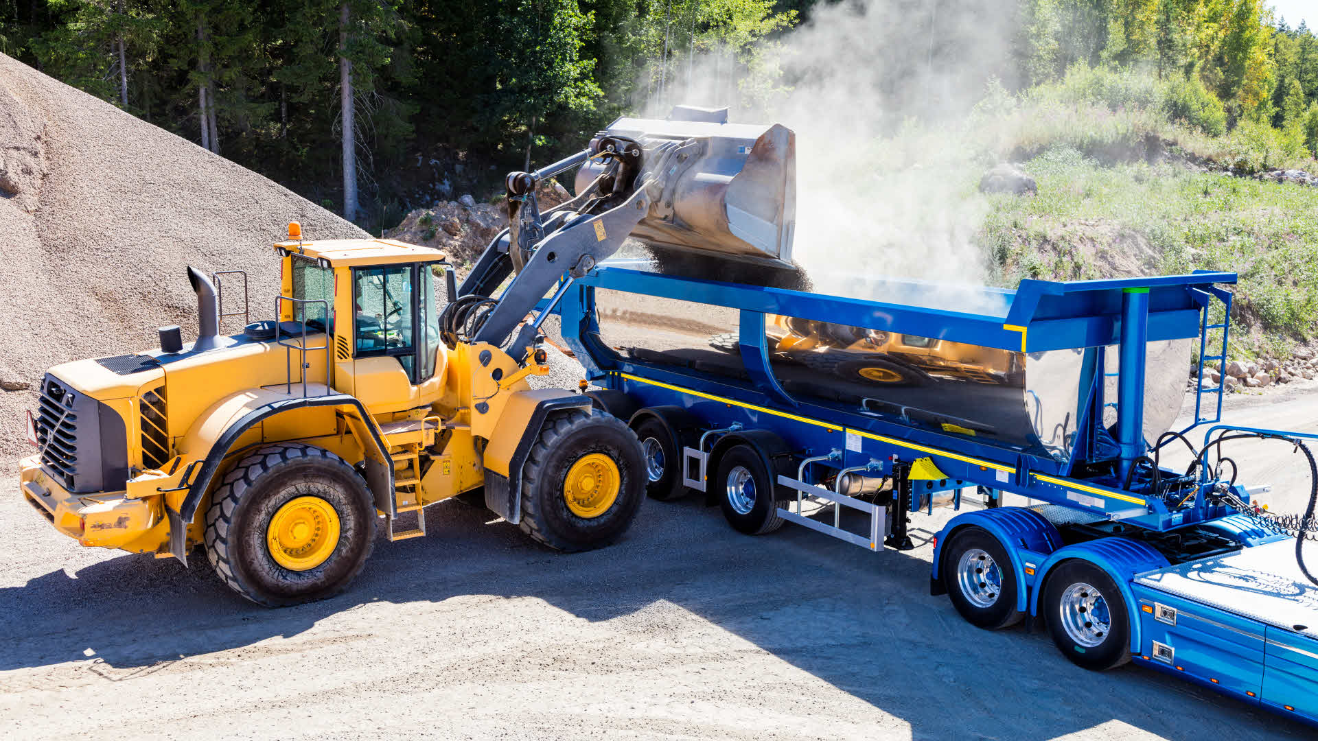 Traktor och lastbil